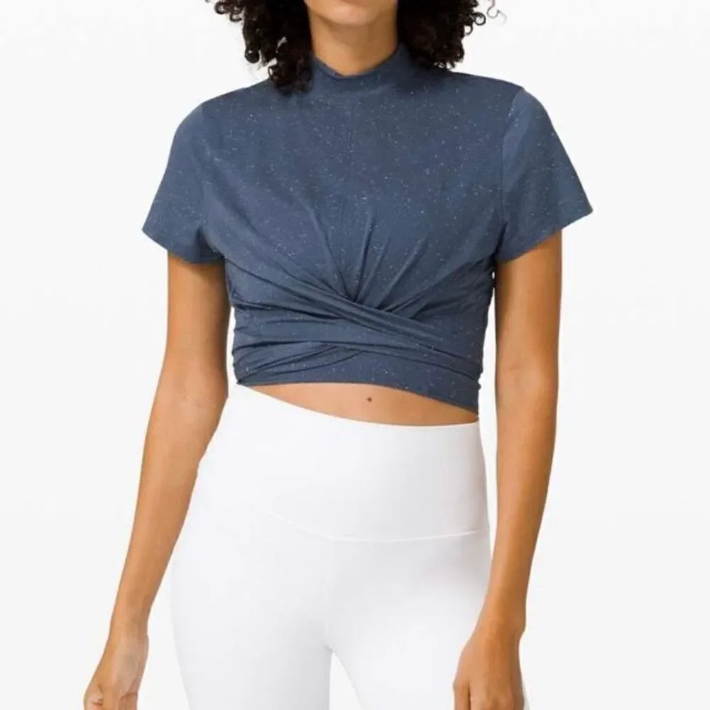 Lululemon Athletica Time to Restore Mock Neck Short Sleeve 8